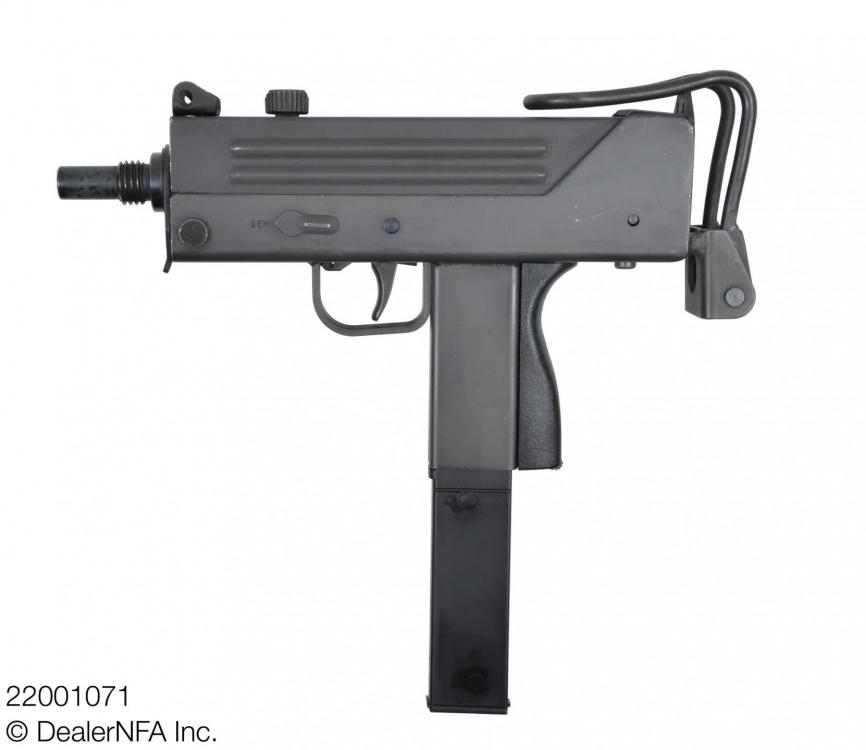 22001071_M10 - 002@2x.jpg