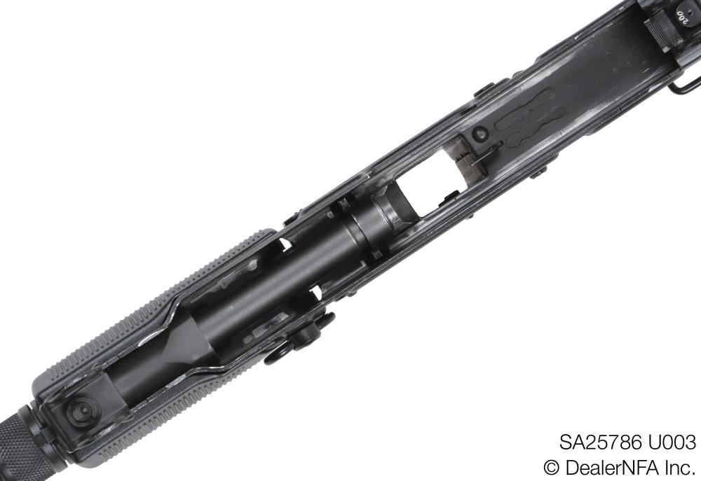 SA25786_U003_IMI_A_Uzi_Nye_Roy_Delbert_A - 004@2x.jpg