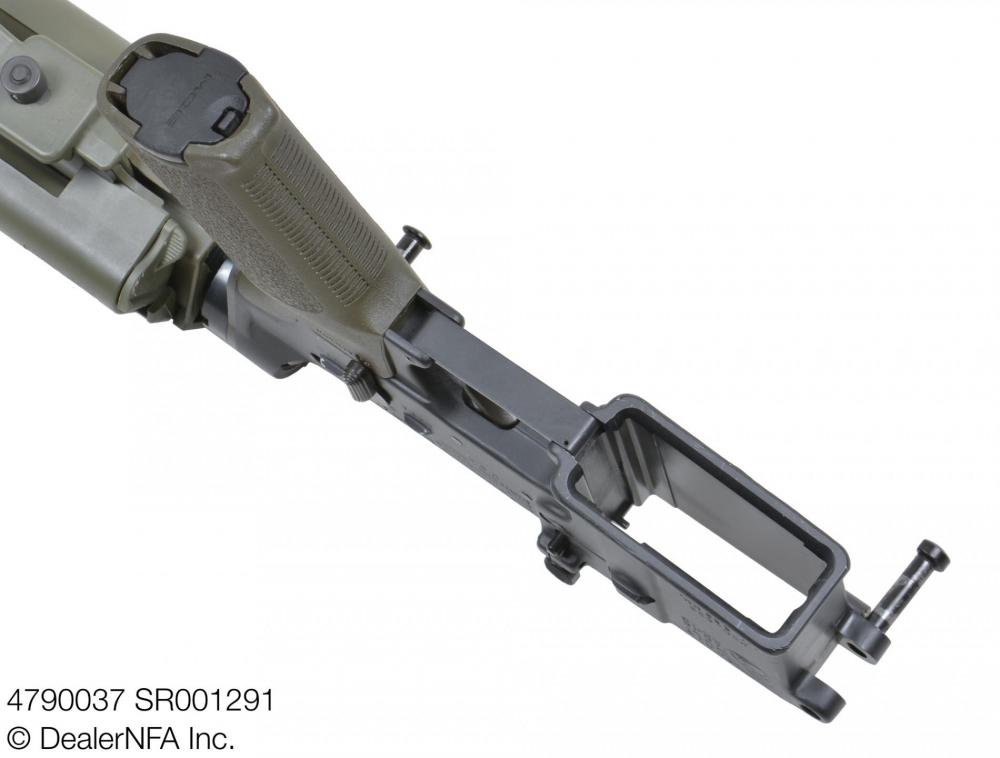 4790037_SR001291_Colt_639_AR15_Colt_Moderator - 006@2x.jpg