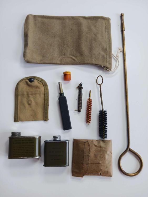 wts-thompson-submachine-gun-accessories-and-collectibles-ww2