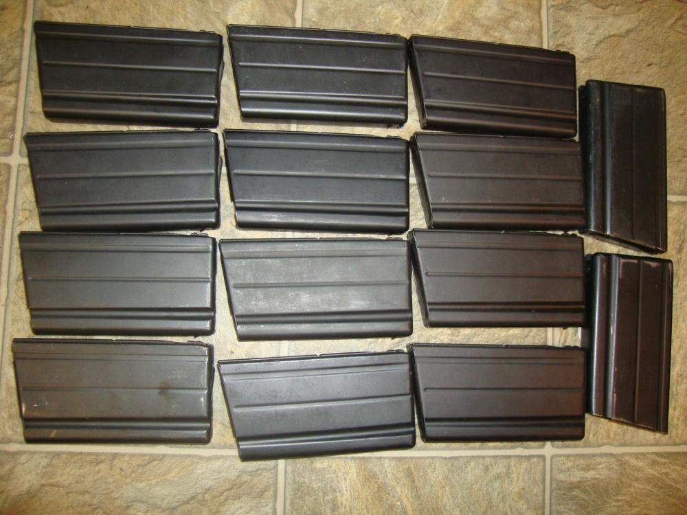 FN FAL MAGS.JPG