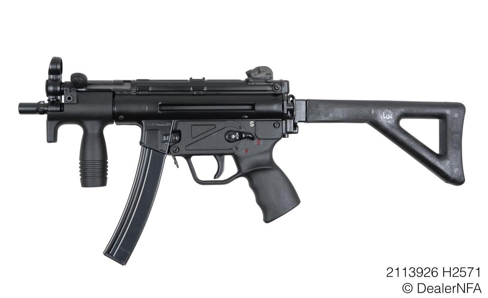 2113926_H2571_Keckler_Koch_Fleming_Firearms_MP5K-002@2x.thumb.jpg.62e6ab6b1586d2bef5190b81fe13bc69.jpg