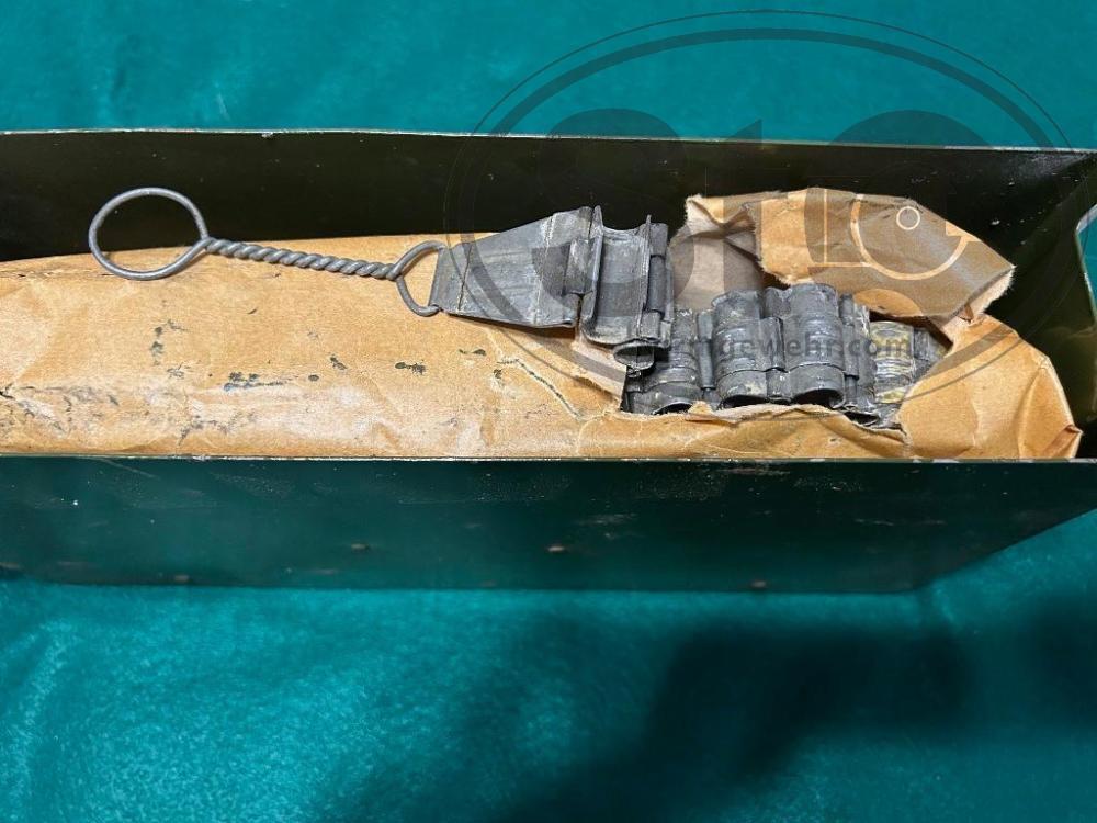 SOLD - MG3 / MG42 Belt Loader and box of belt - Parts and Accessories ...