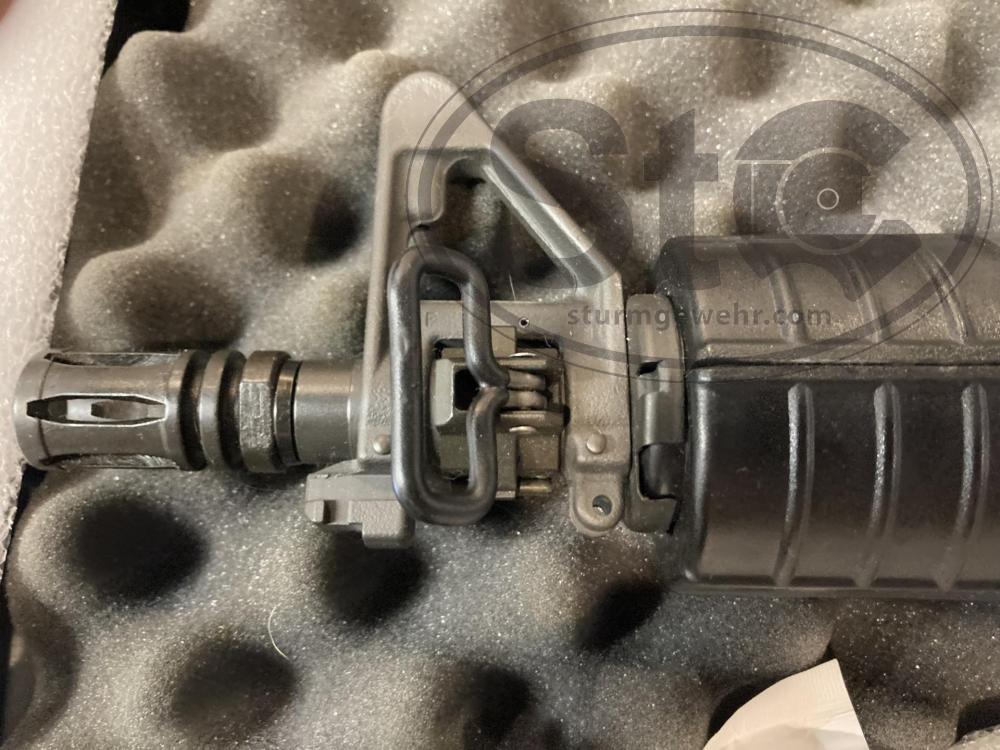 colt upper flash hider.jpg