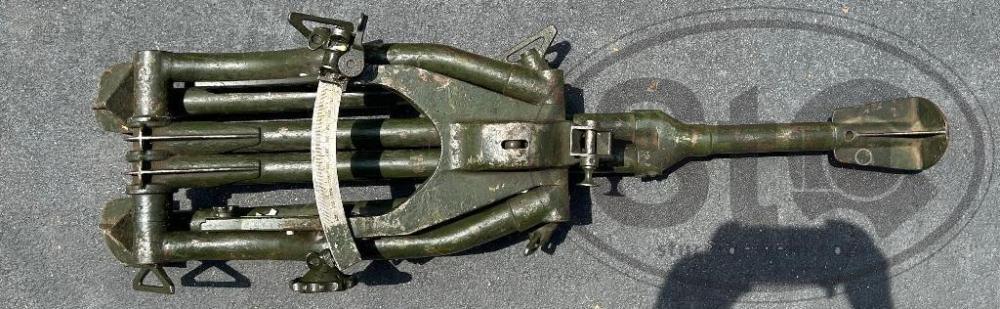 ZB37 Tripod 1.jpg