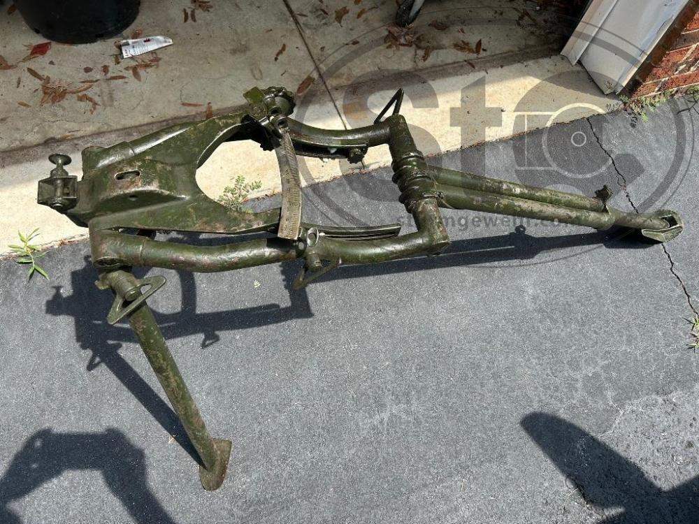 ZB37 Tripod 3.jpg