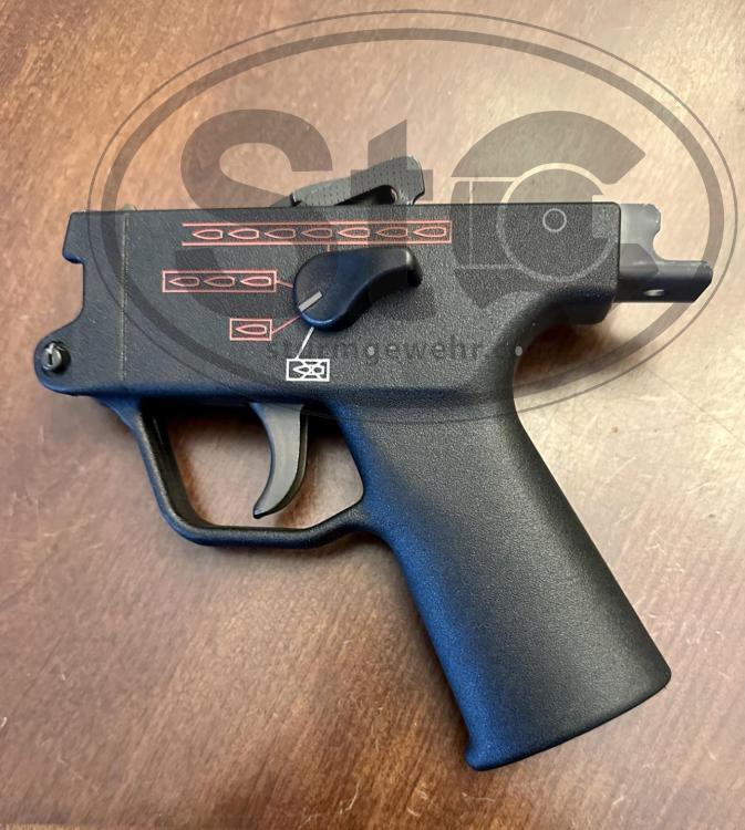 FLEMING MP5SD - 5.jpg