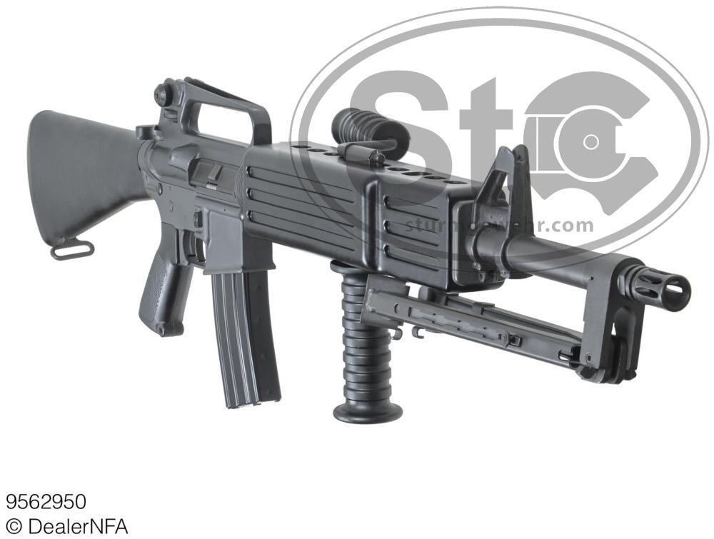 9562950_Colt_Manufacturing_M16A1-003@2x.thumb.jpg.6ec612edb3e72b3a4d4a635557ef978d.jpg